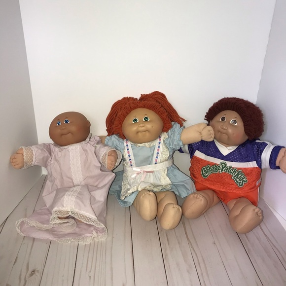 set of 3 cabbage patch dolls